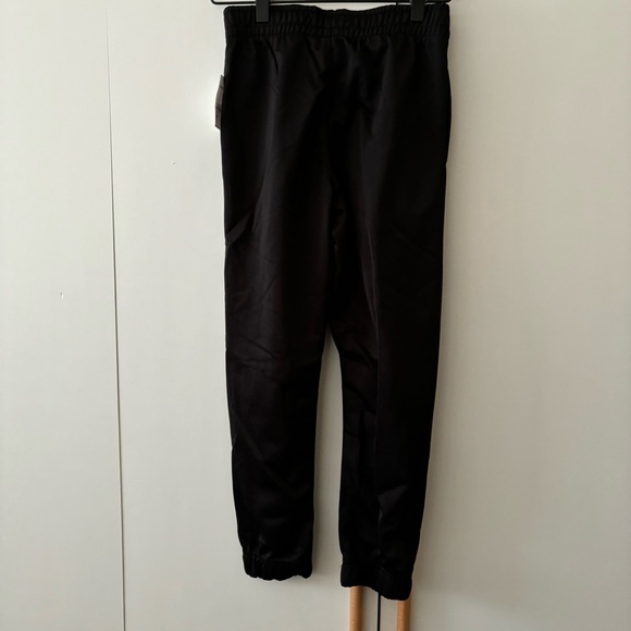 NWT New Balance Joggers - Picture 3 of 3